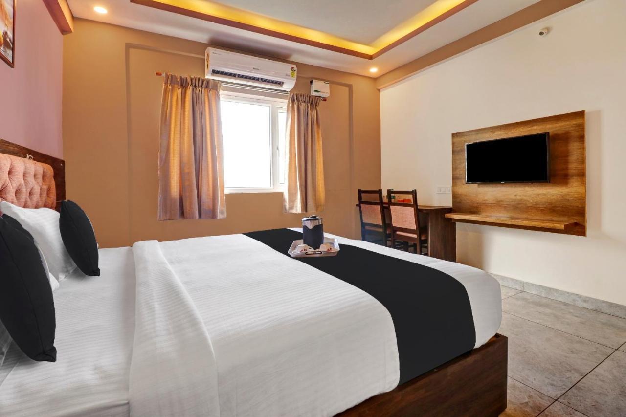 Yelahanka Townhouse Oak Dreamland Suites المظهر الخارجي الصورة