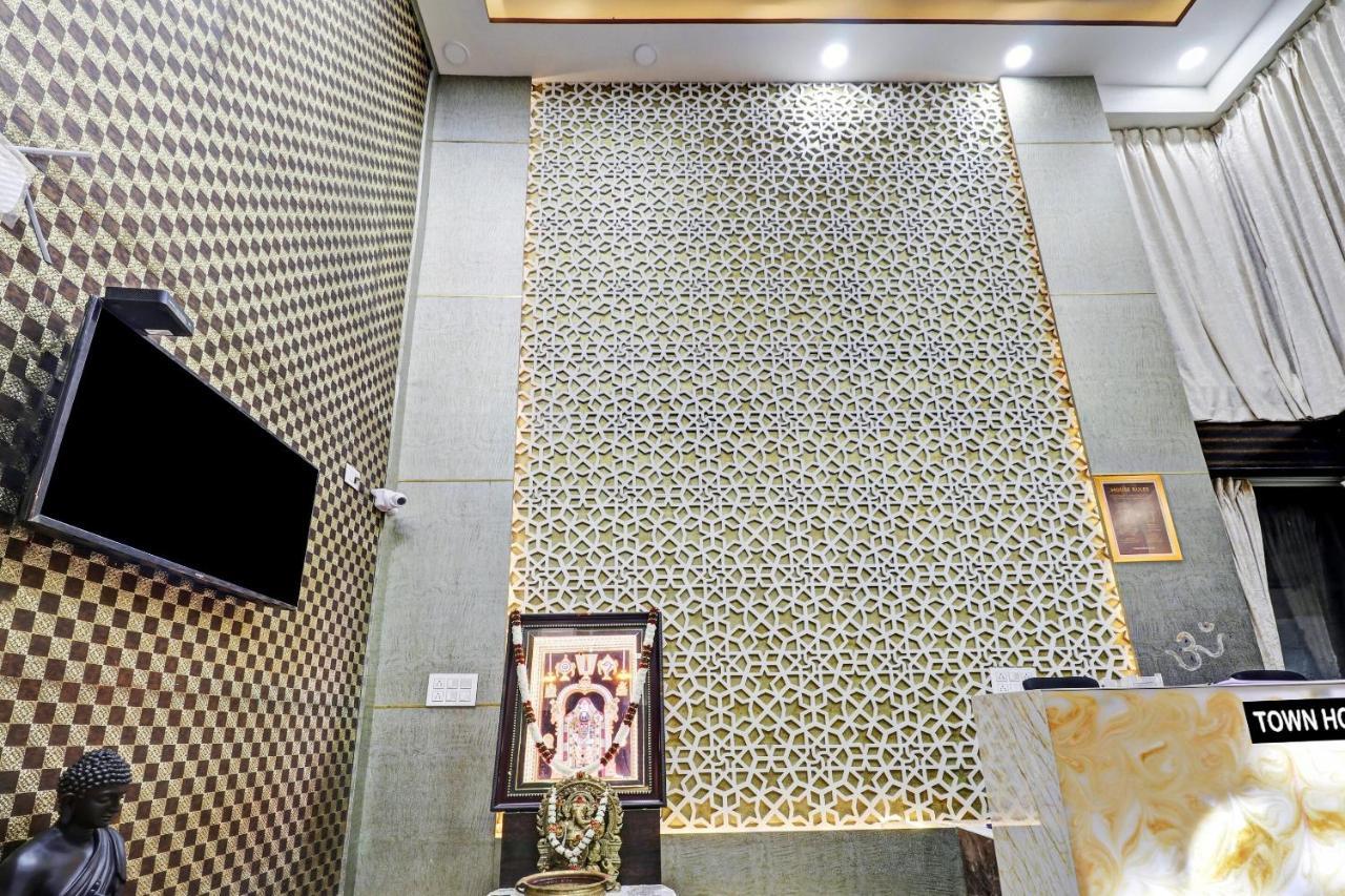 Yelahanka Townhouse Oak Dreamland Suites المظهر الخارجي الصورة